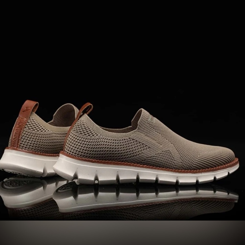 Men Minimalist Hollow Out Sneakers